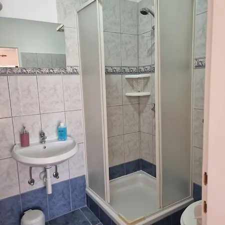 Alen Apartment *